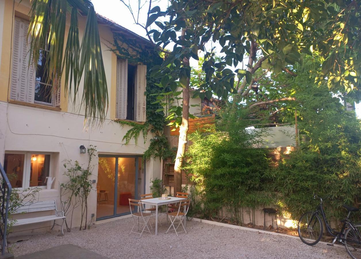 Le Nid Vila Avinhão Exterior foto